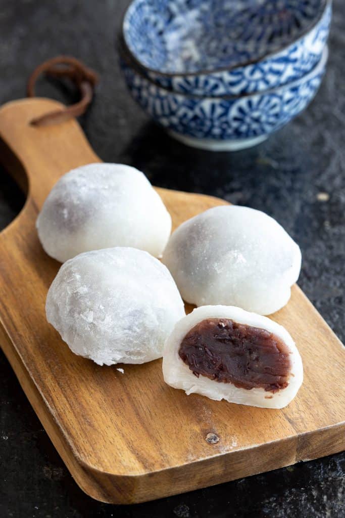 TaiWani's Bites: Red Bean Mochi (3 pieces)